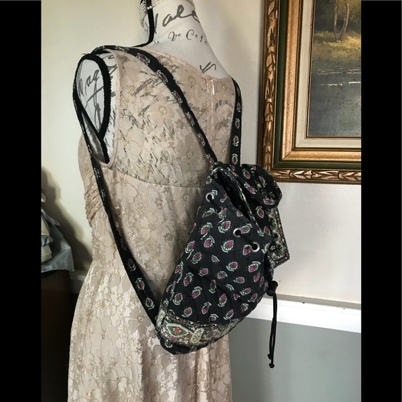 Bueno Collection Quilted Midnight Floral Backpack - Picture 7 of 9